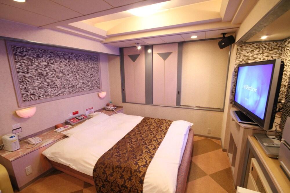 Hotel Dressy (Adults Only) Himeji Buitenkant foto