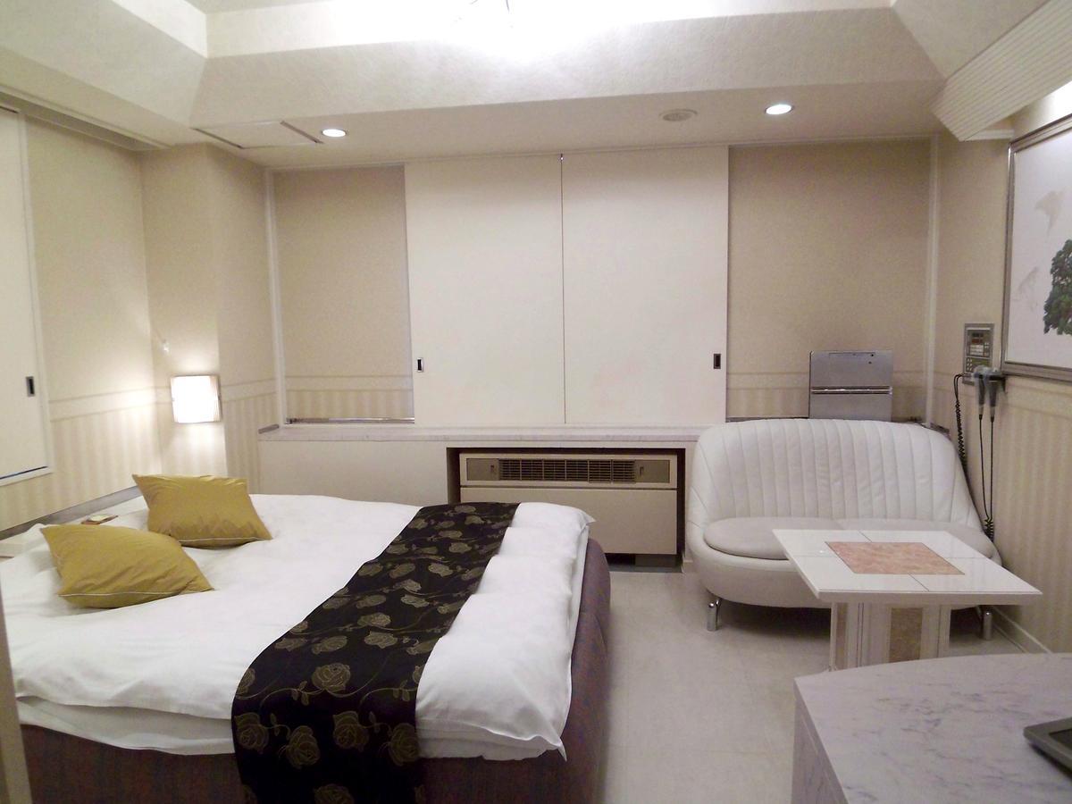 Hotel Dressy (Adults Only) Himeji Buitenkant foto