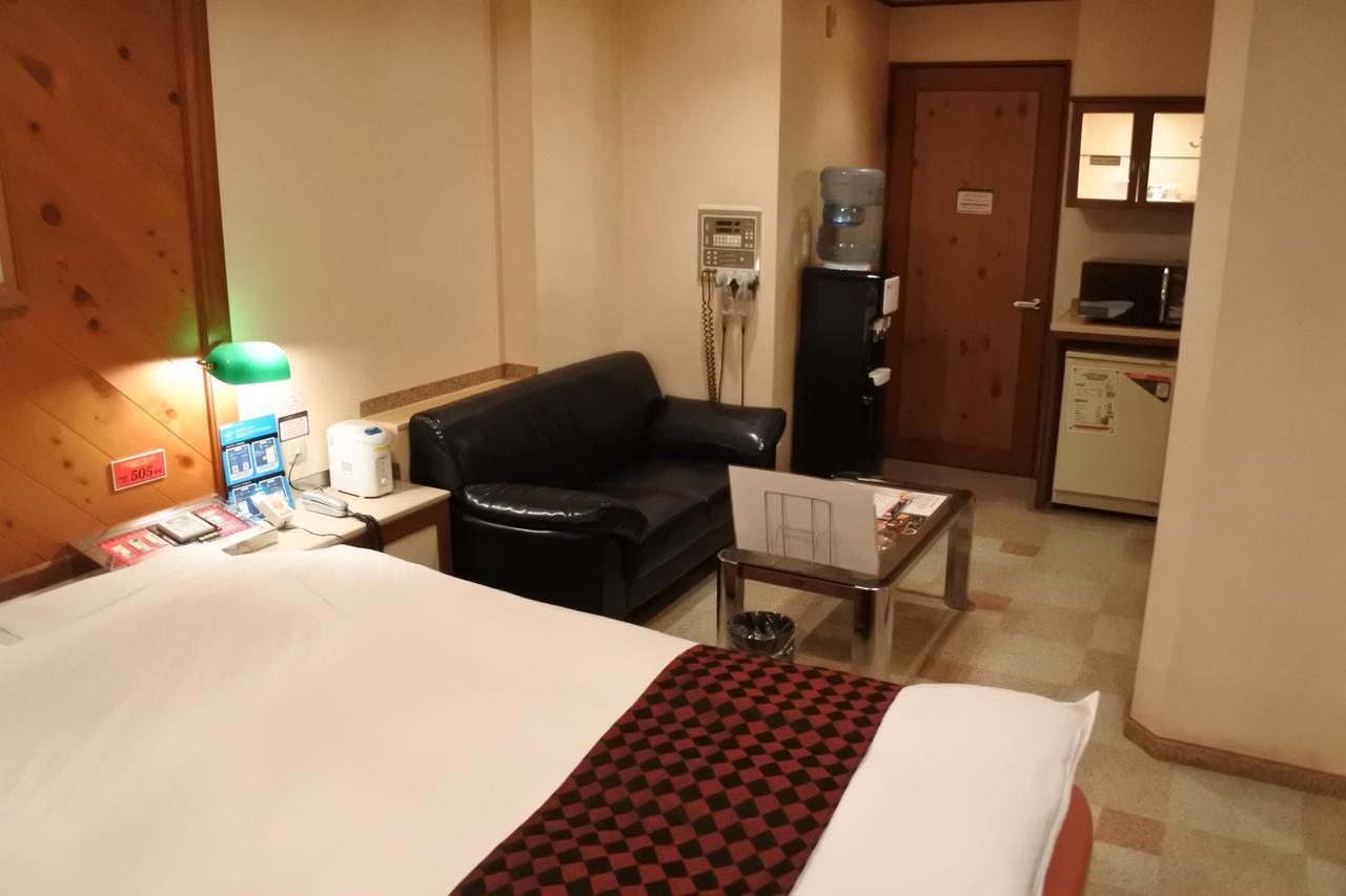 Hotel Dressy (Adults Only) Himeji Buitenkant foto